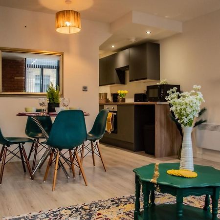 Bv Lush Apartment At Conditioning House Bradford Bradford  Exterior foto