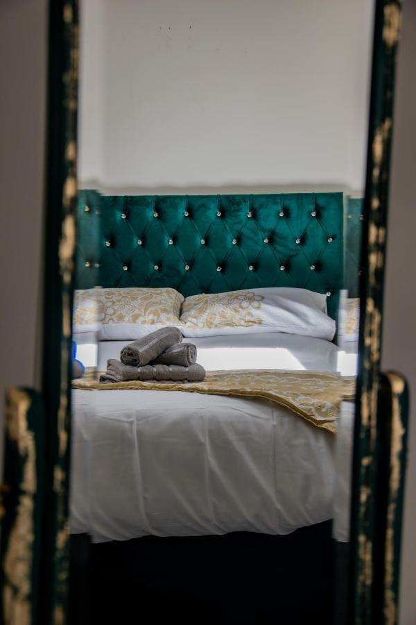 Bv Lush Apartment At Conditioning House Bradford Bradford  Exterior foto
